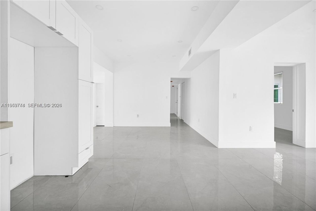 2270 NW 153rd St, Miami Gardens, FL 33054 Photo