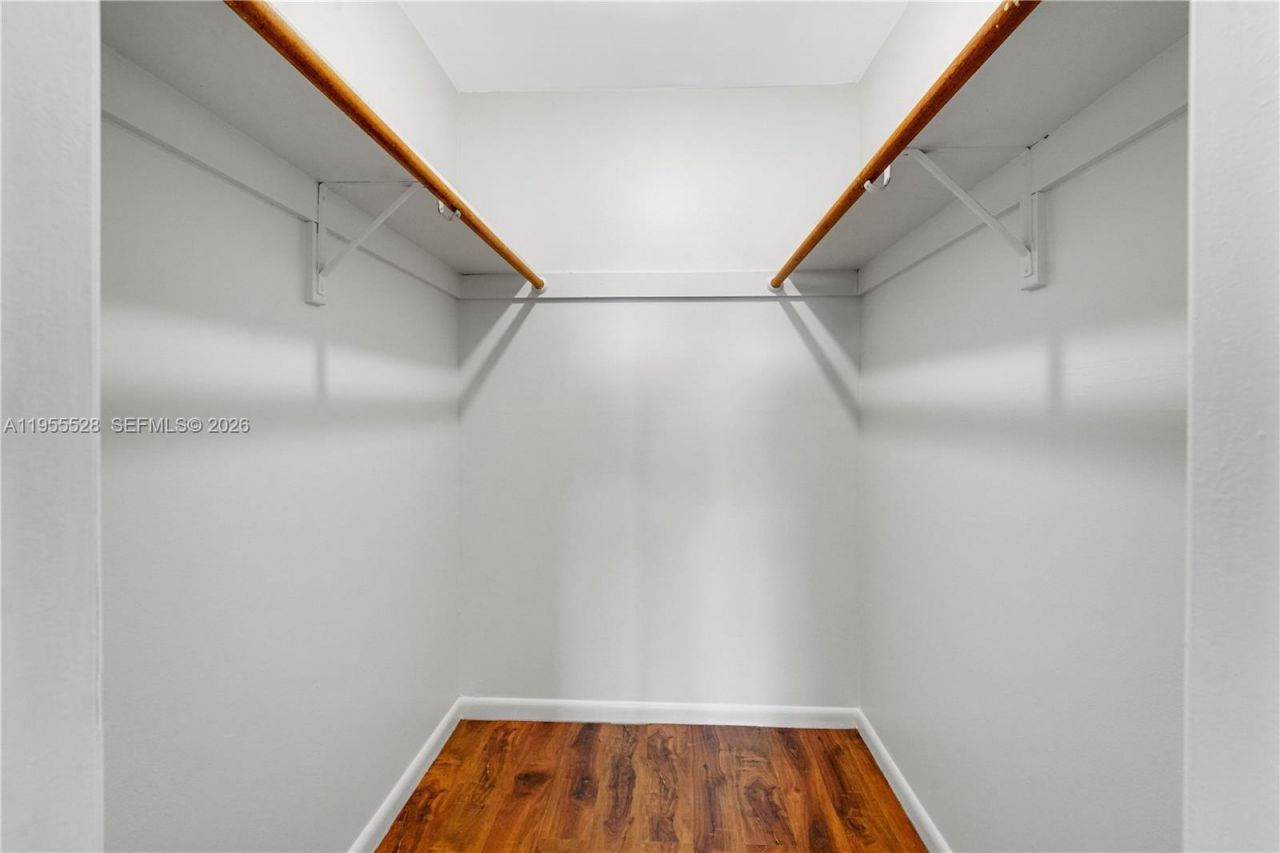 1200 Tallwood Ave, Unit 308, Hollywood, FL 33021 Photo