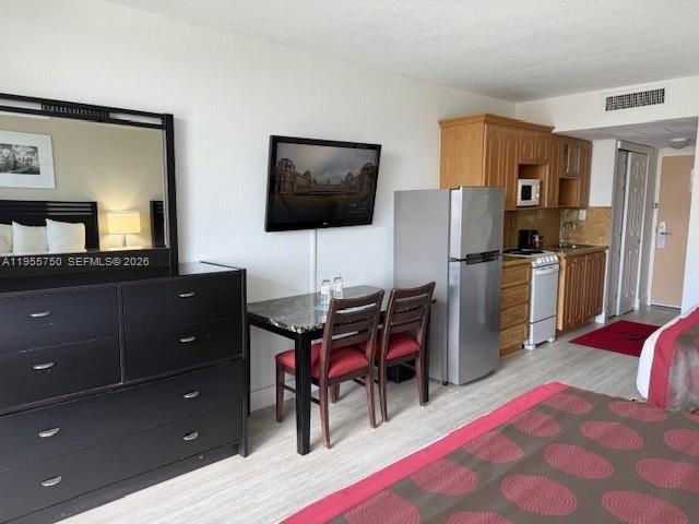 19201 Collins Avenue , Unit 534, Sunny Isles Beach, FL 33160 Photo