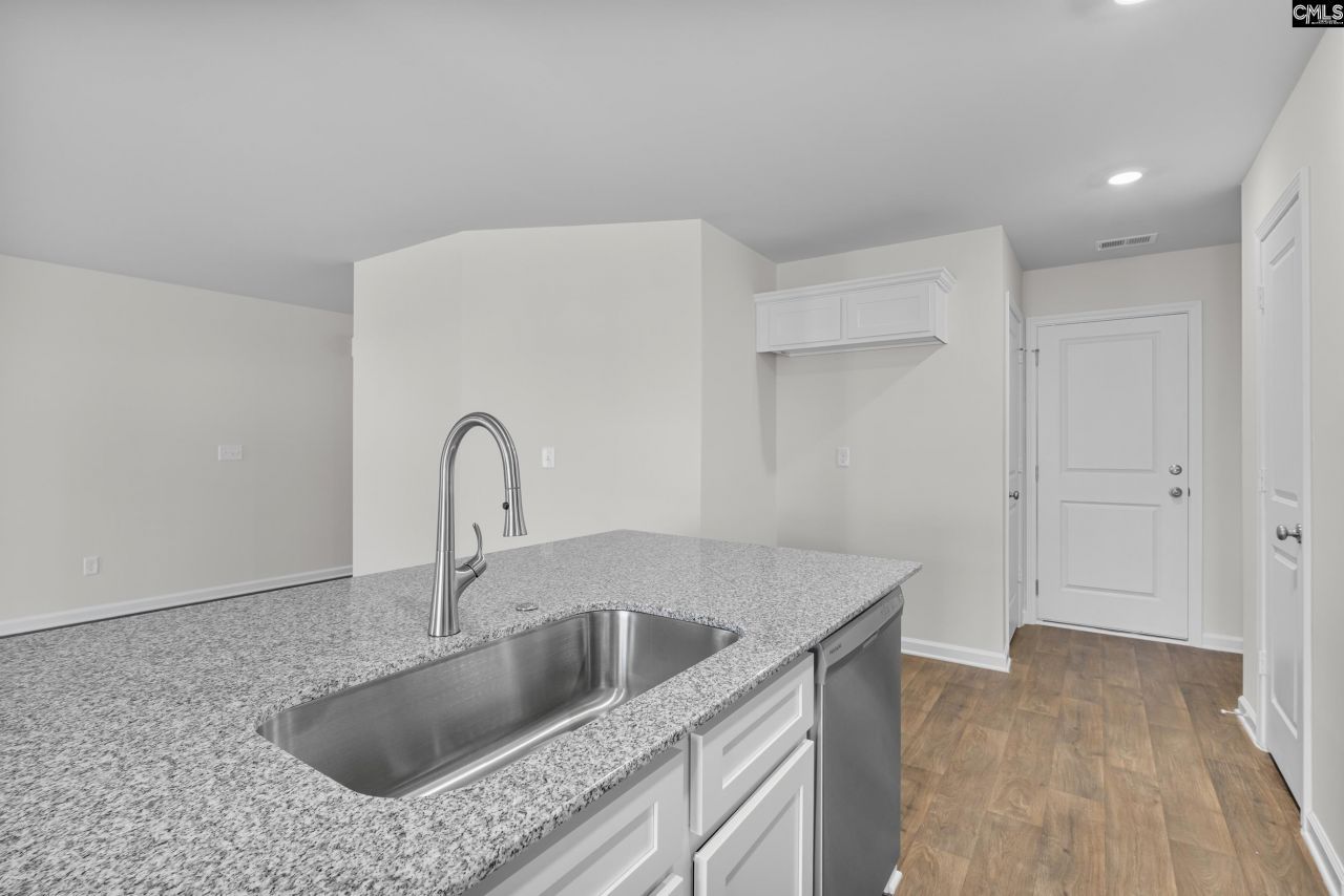 117 Cape Horn Drive Photo 10