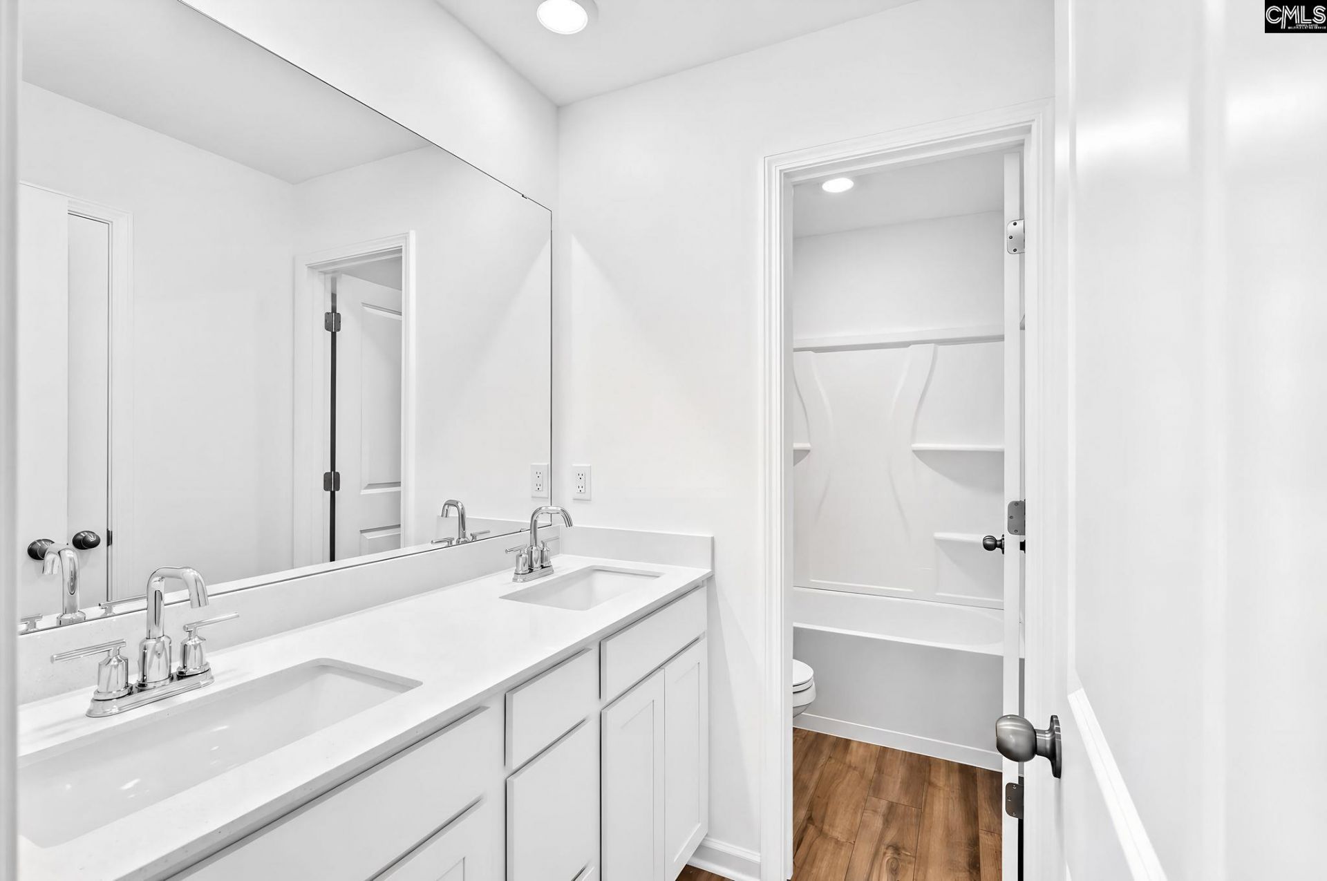 480 Happy Hollow Drive Photo 18