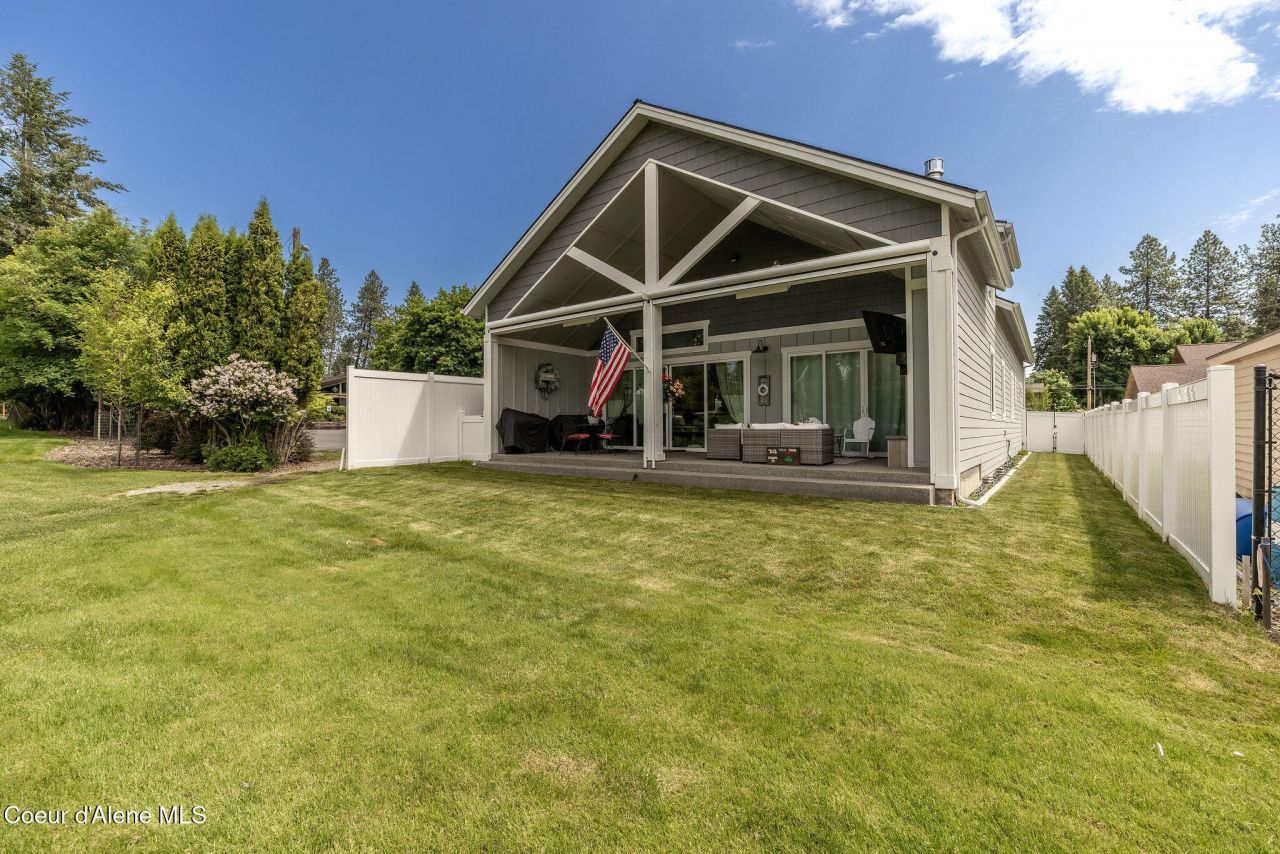 10383 N Morris Rd, Hayden, ID 83835 Main Photo