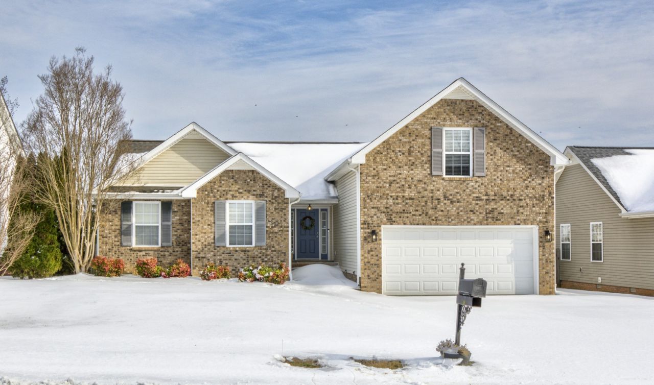 2789 Ridgepole Dr, Clarksville, TN 37040 Main Photo