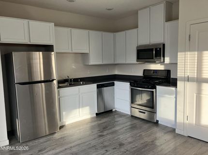 8833 Sky Wind Road, Reno, NV 89506 Photo