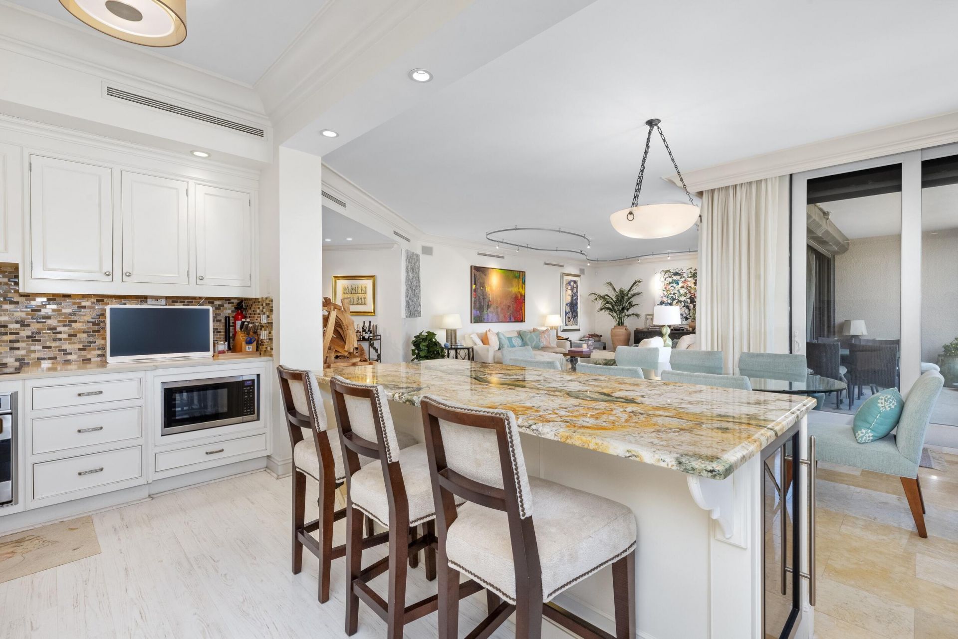 120 Sunset Avenue W, Unit 3 D, Palm Beach, FL 33480 Photo