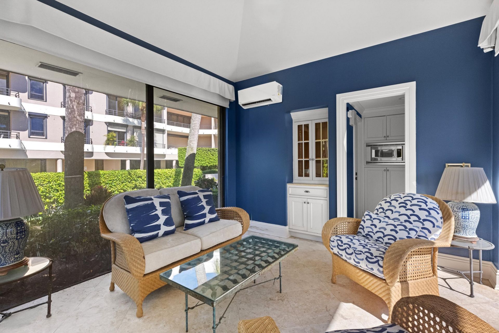 120 Sunset Avenue W, Unit 3 D, Palm Beach, FL 33480 Photo