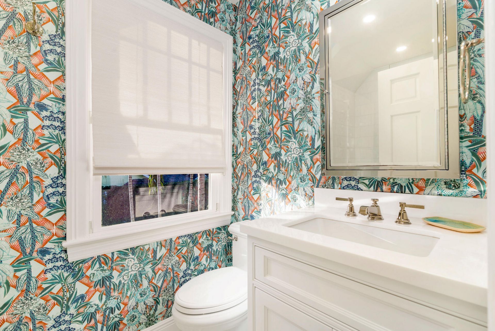 357 Seabreeze Avenue, Palm Beach, FL 33480 Photo