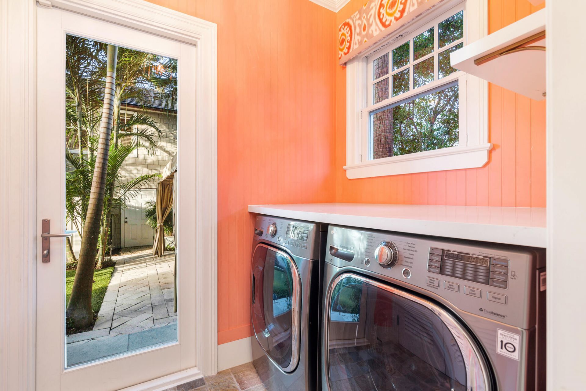 357 Seabreeze Avenue, Palm Beach, FL 33480 Photo