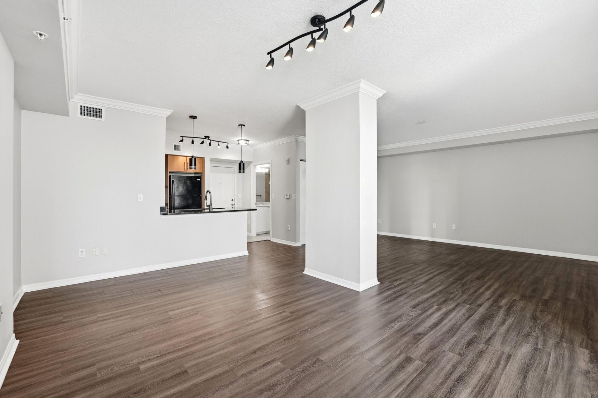 600 S Dixie Highway, Unit 250, West Palm Beach, FL 33401 Photo