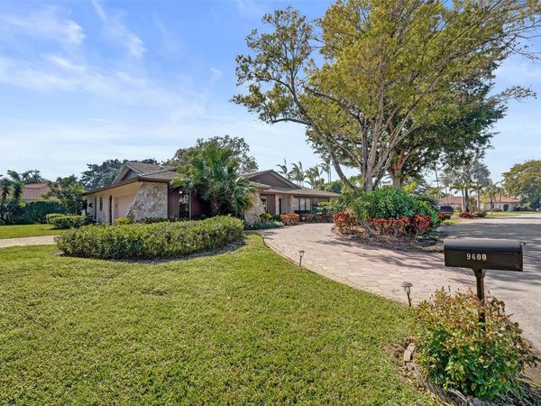 9600 Conch Shell Manor, Plantation, FL 33324
