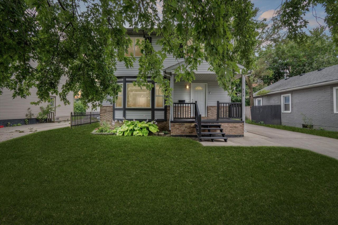 578 E Mahan Avenue, Hazel Park, MI 48030 Main Photo