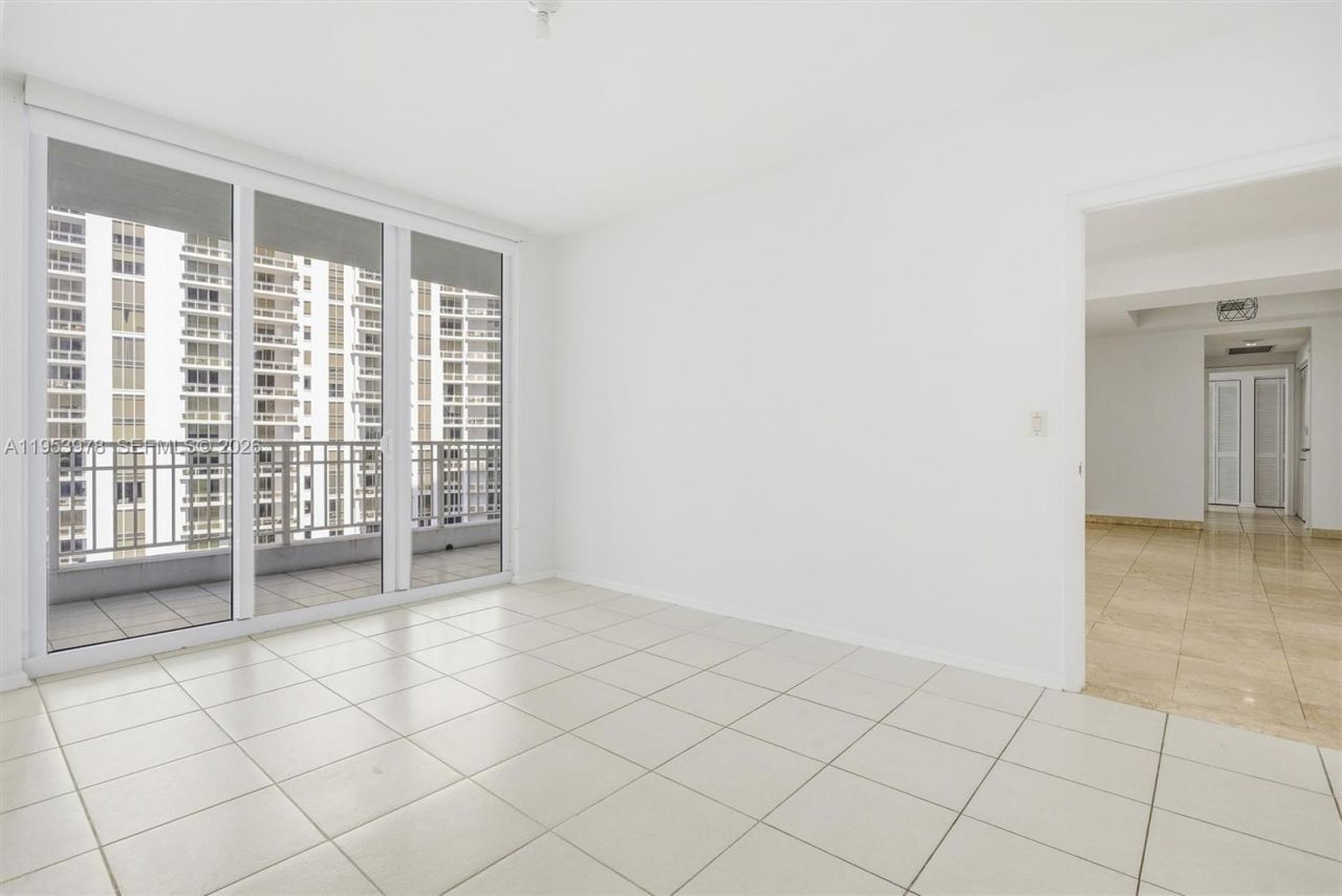 801 Brickell Key Blvd, Unit 1404, Miami, FL 33131 Photo