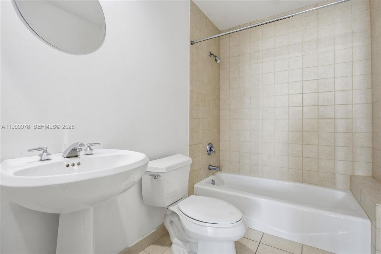 801 Brickell Key Blvd, Unit 1404, Miami, FL 33131 Photo