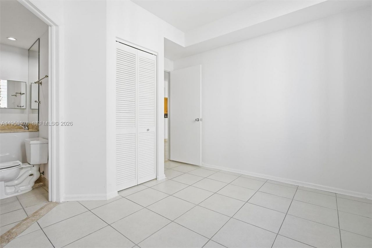 801 Brickell Key Blvd, Unit 1404, Miami, FL 33131 Photo