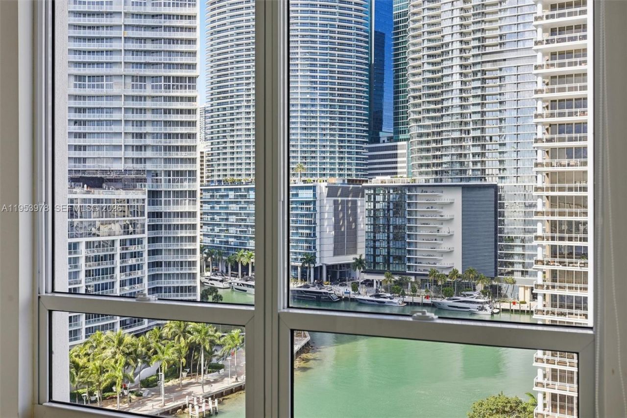 801 Brickell Key Blvd, Unit 1404, Miami, FL 33131 Photo