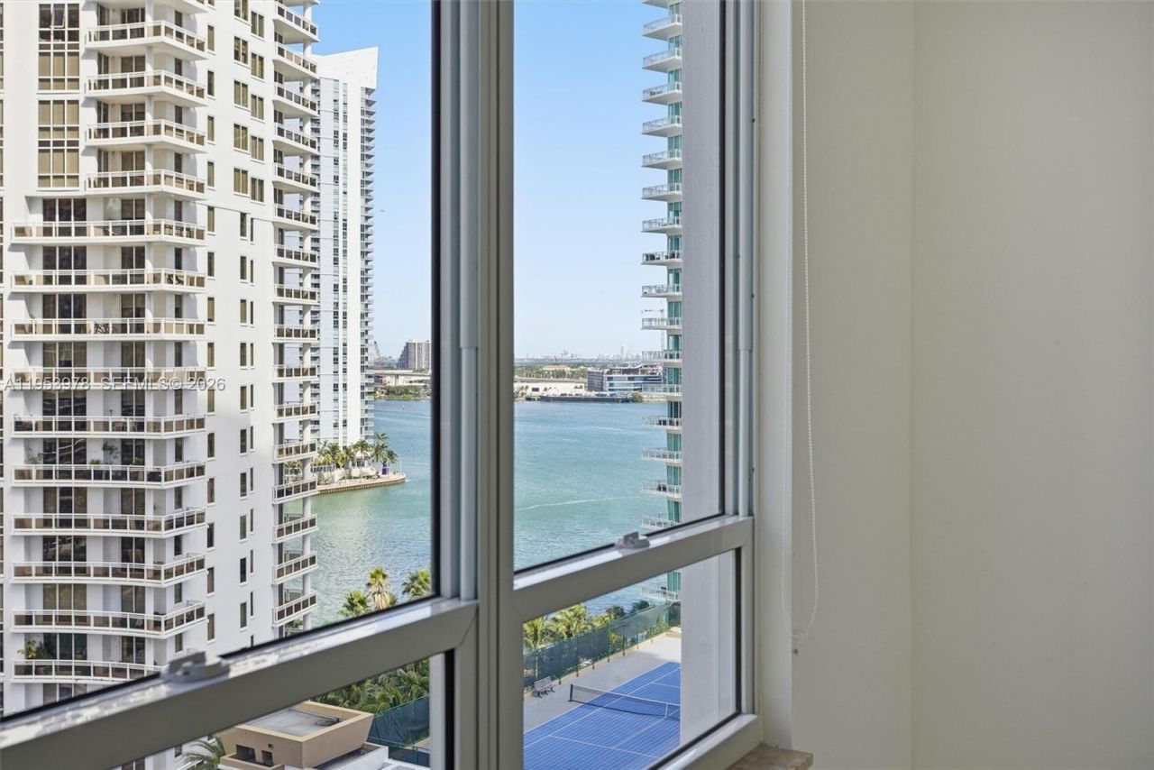 801 Brickell Key Blvd, Unit 1404, Miami, FL 33131 Photo