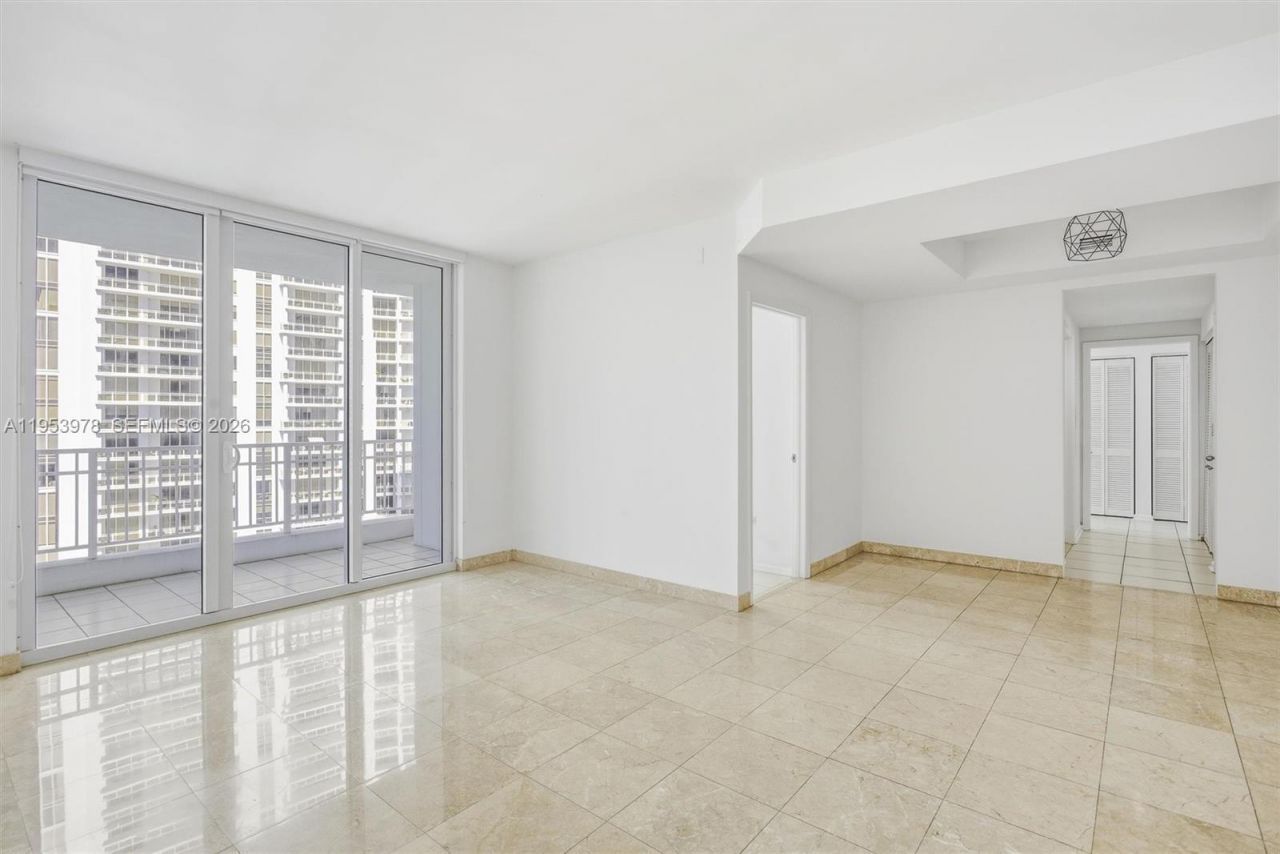 801 Brickell Key Blvd, Unit 1404, Miami, FL 33131 Photo