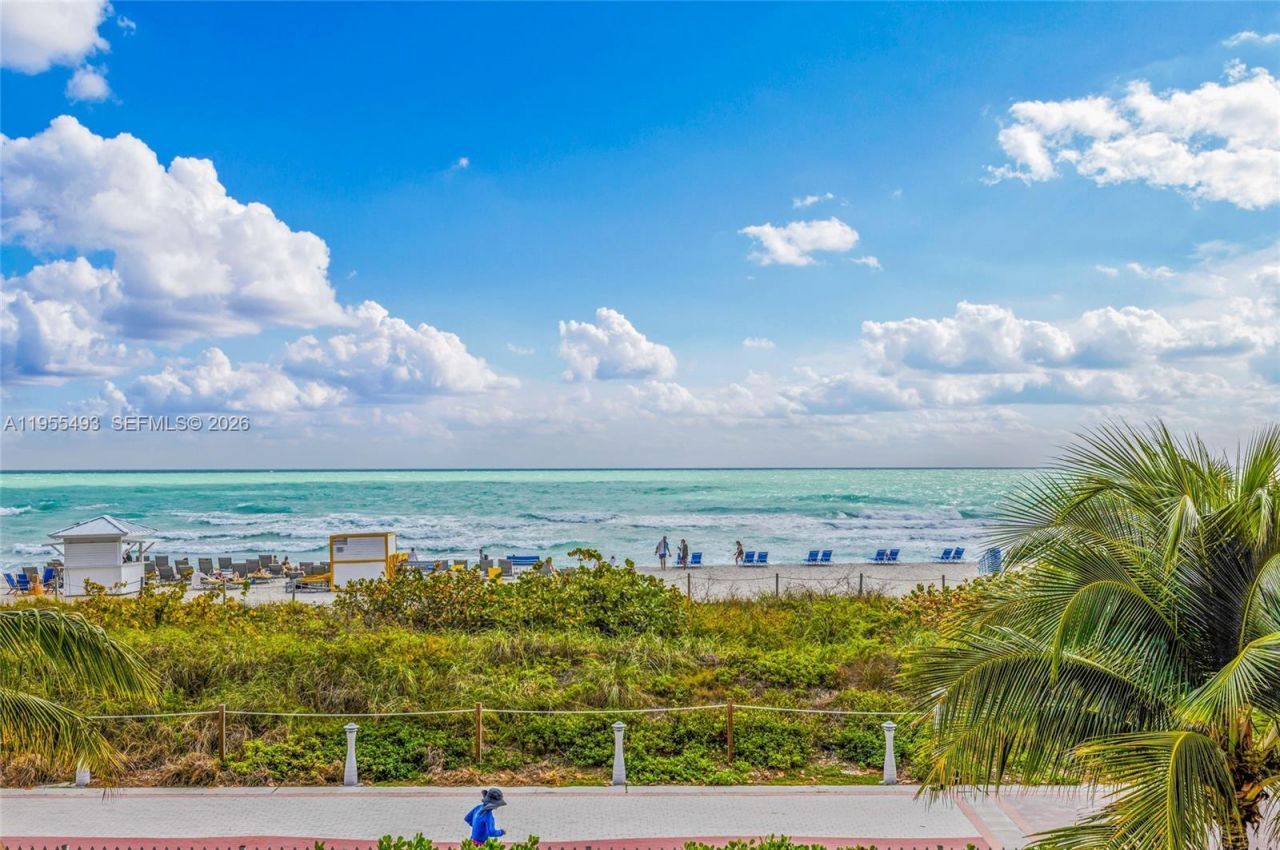 6039 Collins Ave, Unit 1206, Miami Beach, FL 33140 Photo