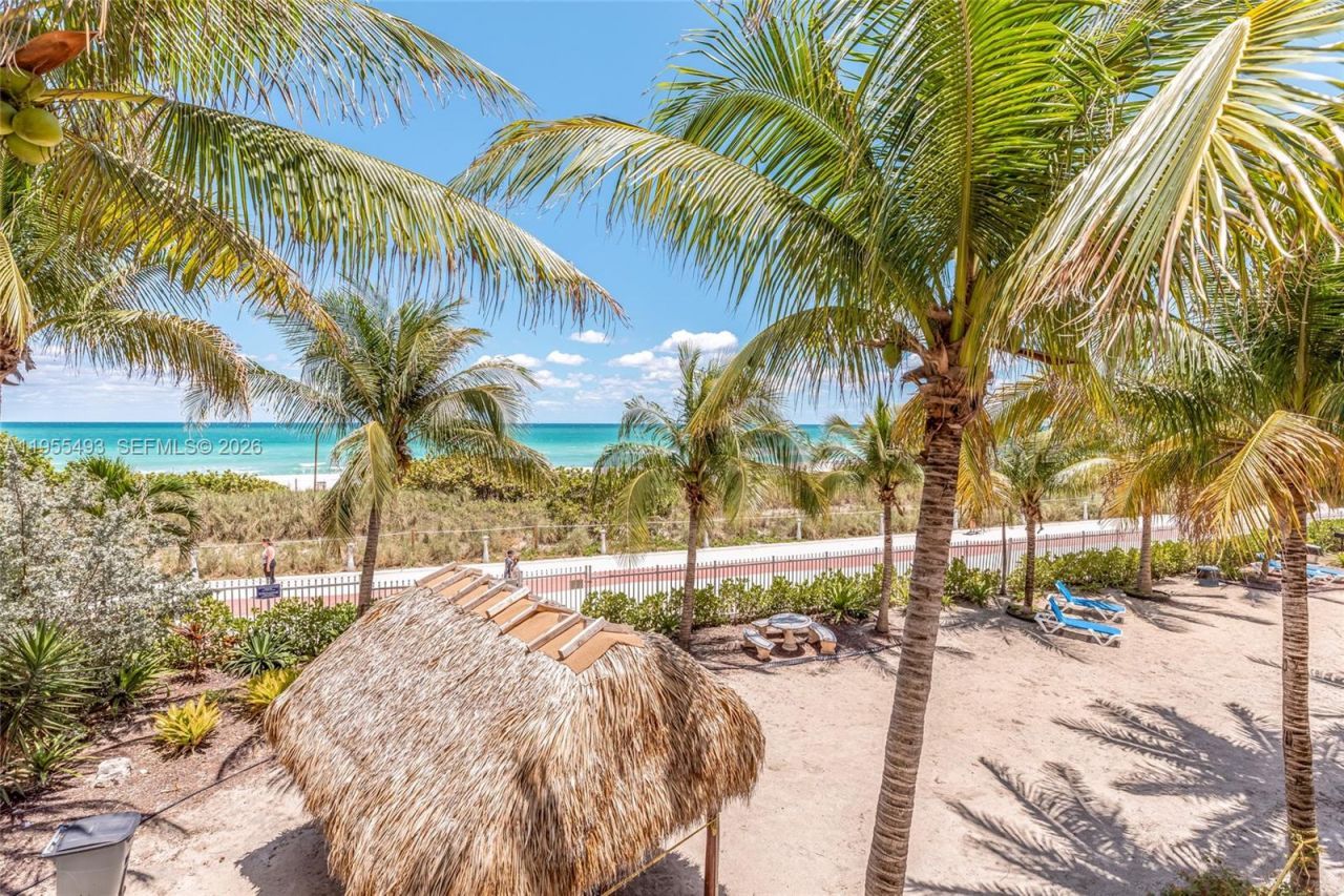 6039 Collins Ave, Unit 1206, Miami Beach, FL 33140 Photo