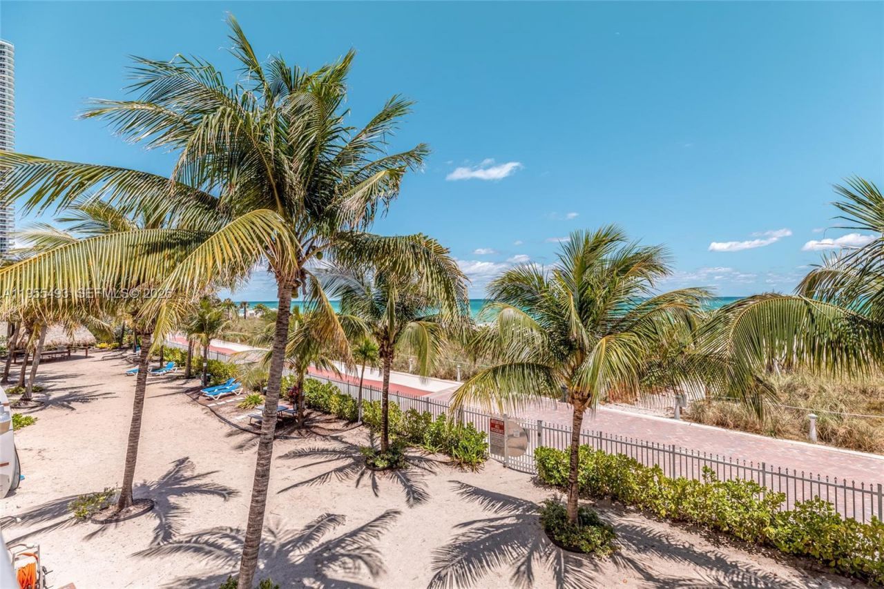 6039 Collins Ave, Unit 1206, Miami Beach, FL 33140 Photo