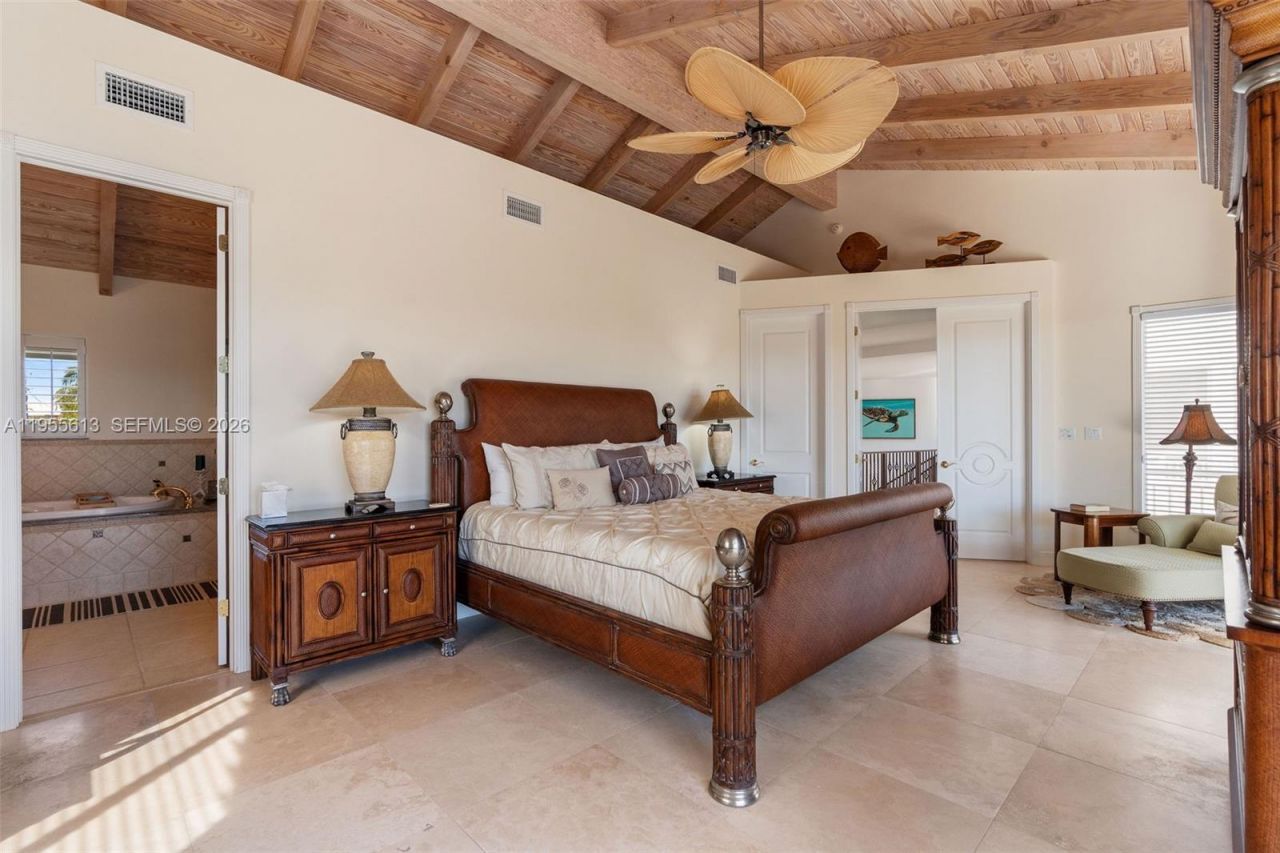44 W Plaza Del Lago, Lower Keys, FL 33036 Photo