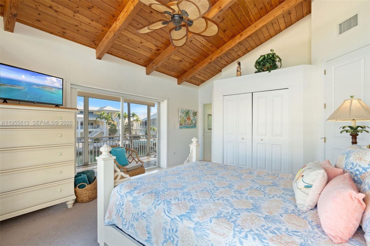 44 W Plaza Del Lago, Lower Keys, FL 33036 Photo