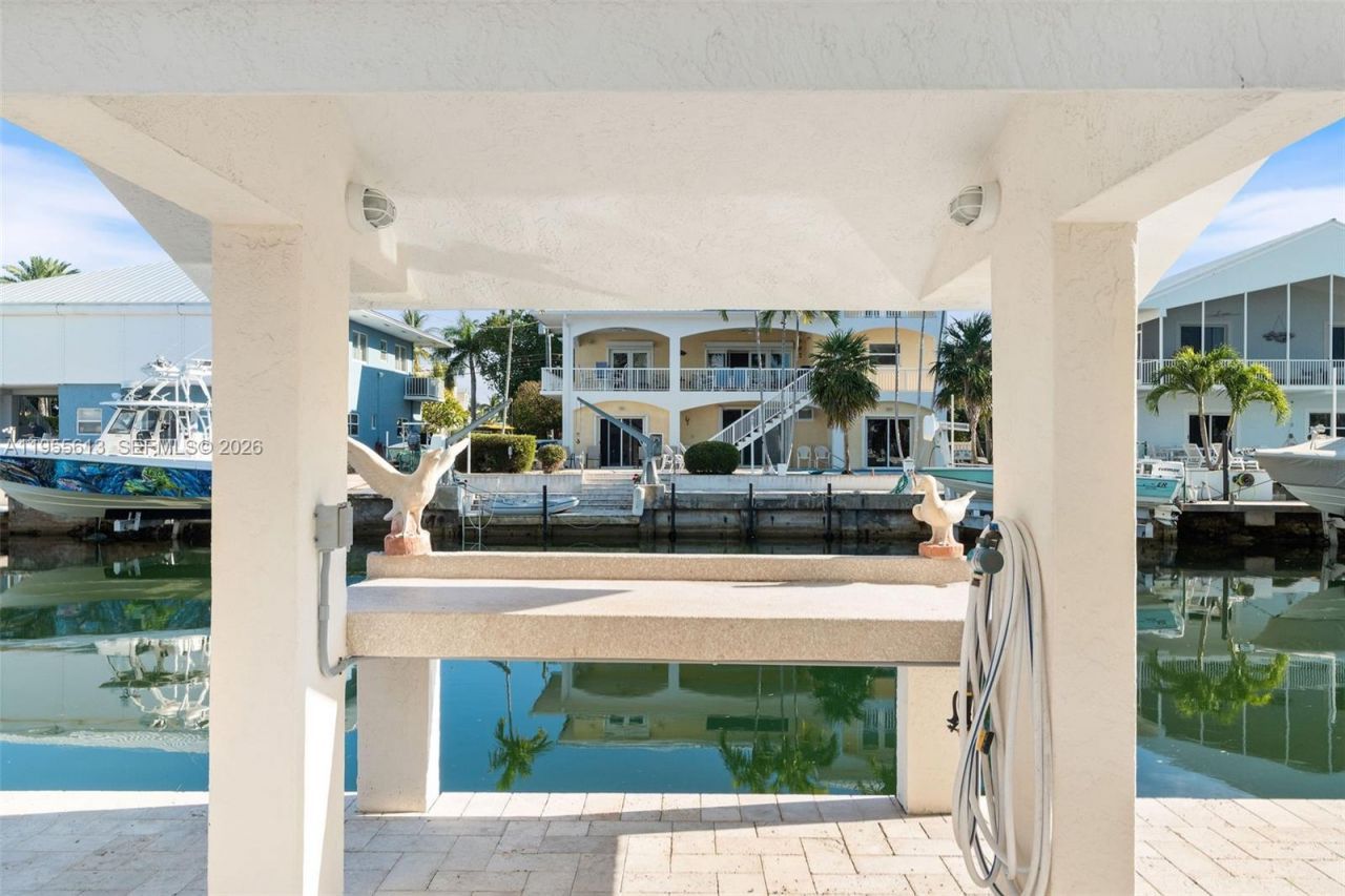 44 W Plaza Del Lago, Lower Keys, FL 33036 Photo