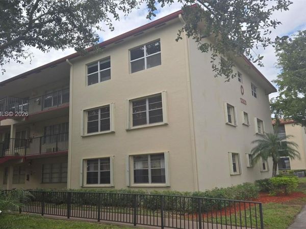 Unit 114O, Pembroke Pines, FL 33027