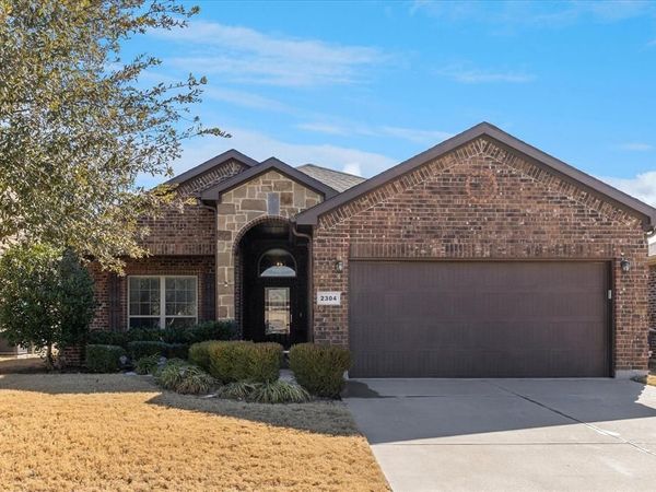 2304 Laurel Forest Drive, Fort Worth, TX 76177