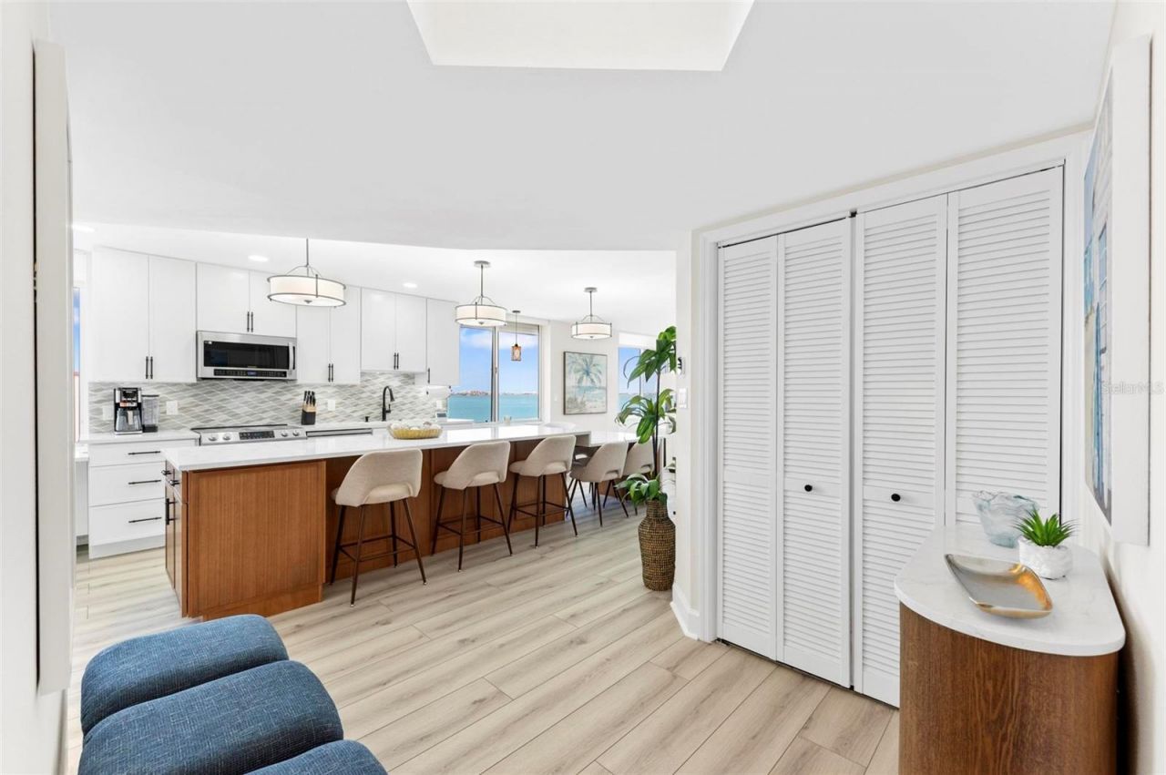 5153 Isla Key Boulevard S, Unit 408, Saint Petersburg, FL 33715 Photo