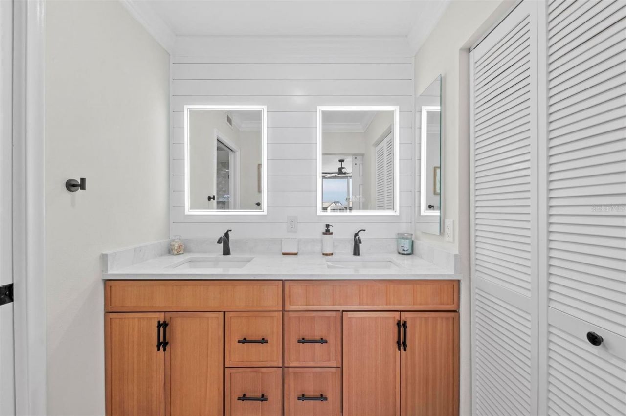 5153 Isla Key Boulevard S, Unit 408, Saint Petersburg, FL 33715 Photo