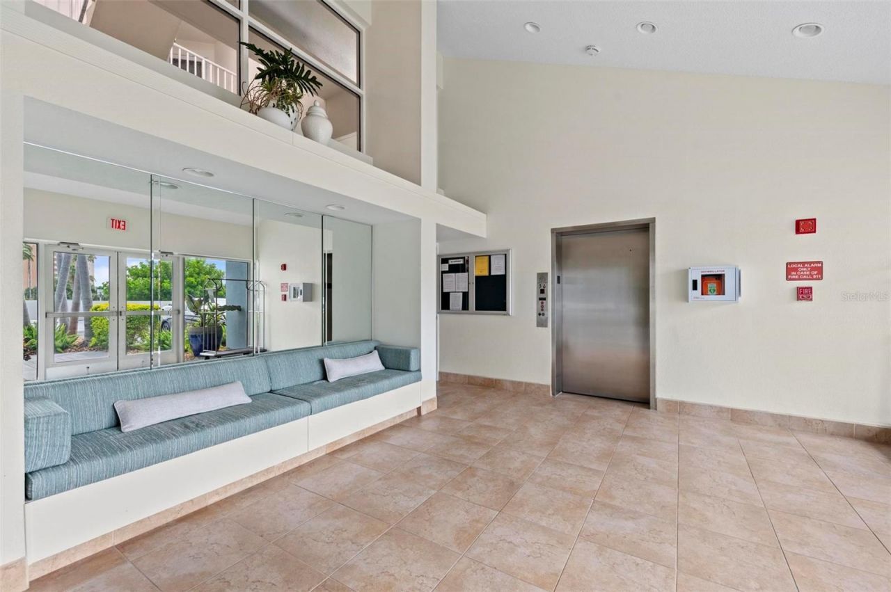 5153 Isla Key Boulevard S, Unit 408, Saint Petersburg, FL 33715 Photo