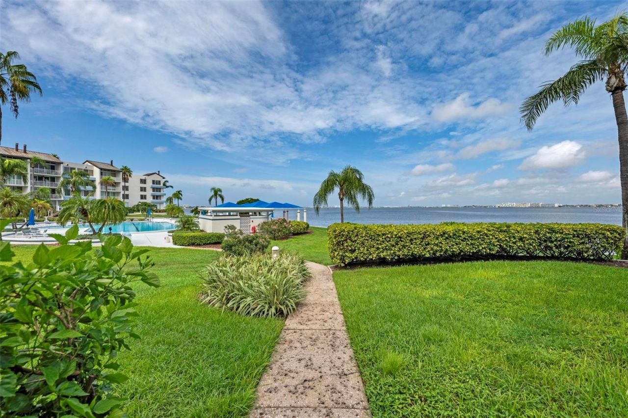 5153 Isla Key Boulevard S, Unit 408, Saint Petersburg, FL 33715 Photo
