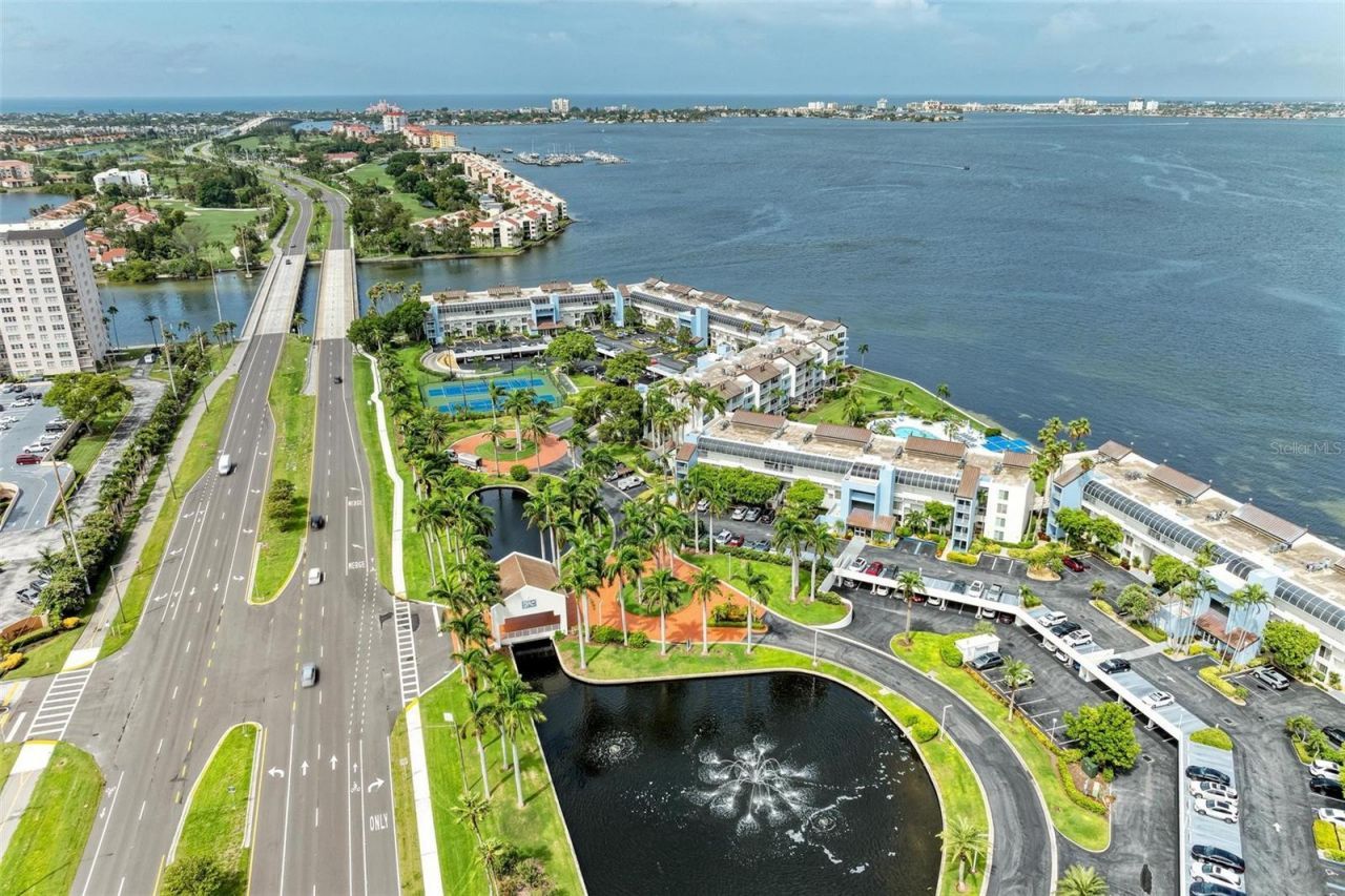 5153 Isla Key Boulevard S, Unit 408, Saint Petersburg, FL 33715 Photo