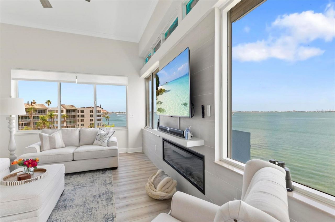 5153 Isla Key Boulevard S, Unit 408, Saint Petersburg, FL 33715 Photo