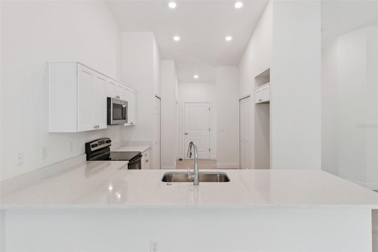 121 S Canoe Creek Road, Kenansville, FL 34739 Photo