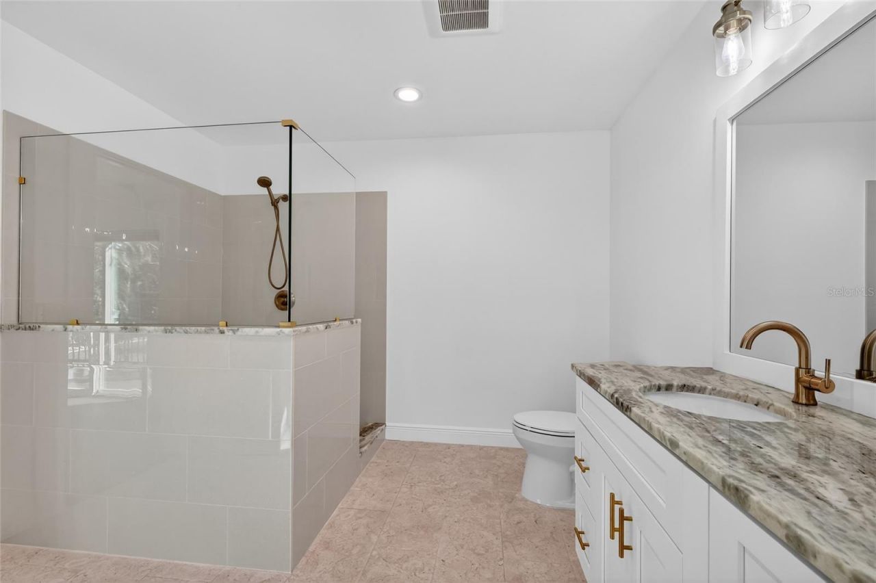 6851 Longboat Drive S, Longboat Key, FL 34228 Photo