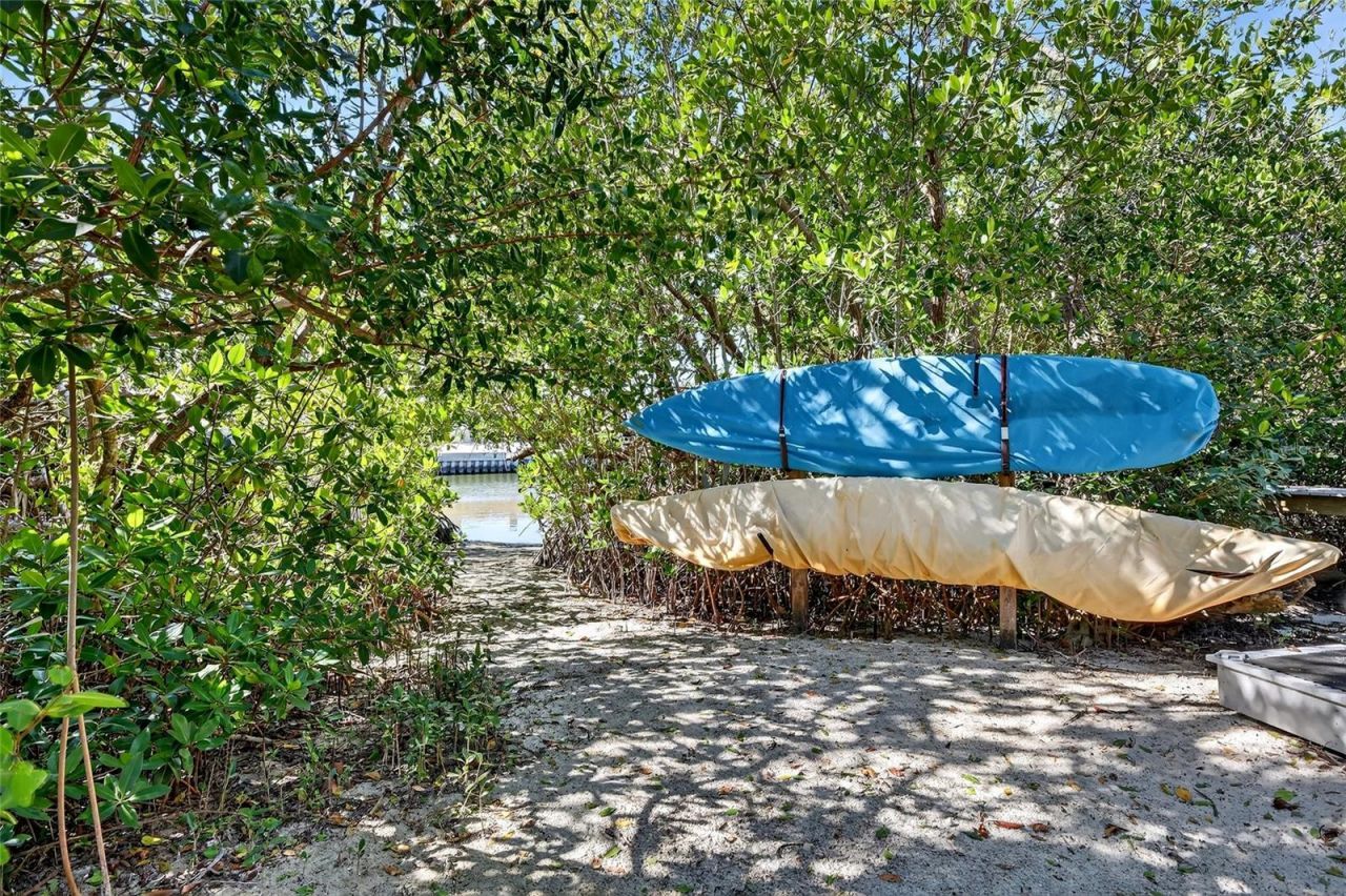 6851 Longboat Drive S, Longboat Key, FL 34228 Photo