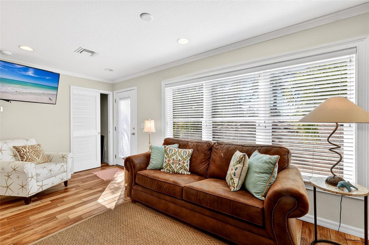 6851 Longboat Drive S, Longboat Key, FL 34228 Photo