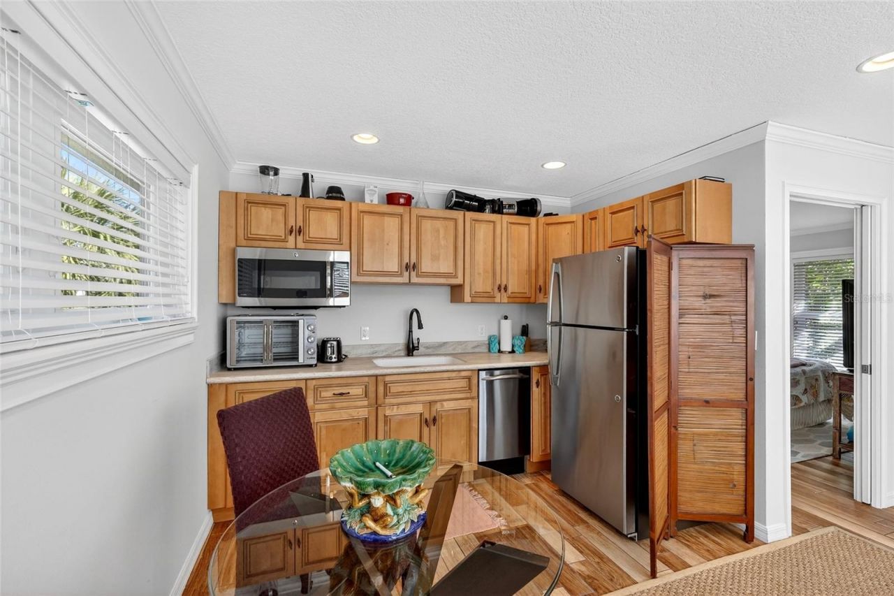 6851 Longboat Drive S, Longboat Key, FL 34228 Photo