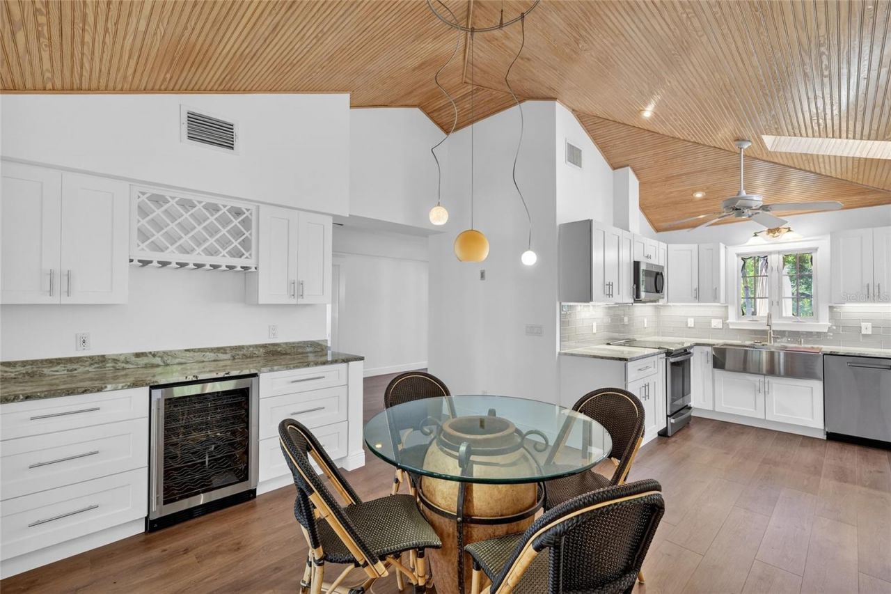 6851 Longboat Drive S, Longboat Key, FL 34228 Photo