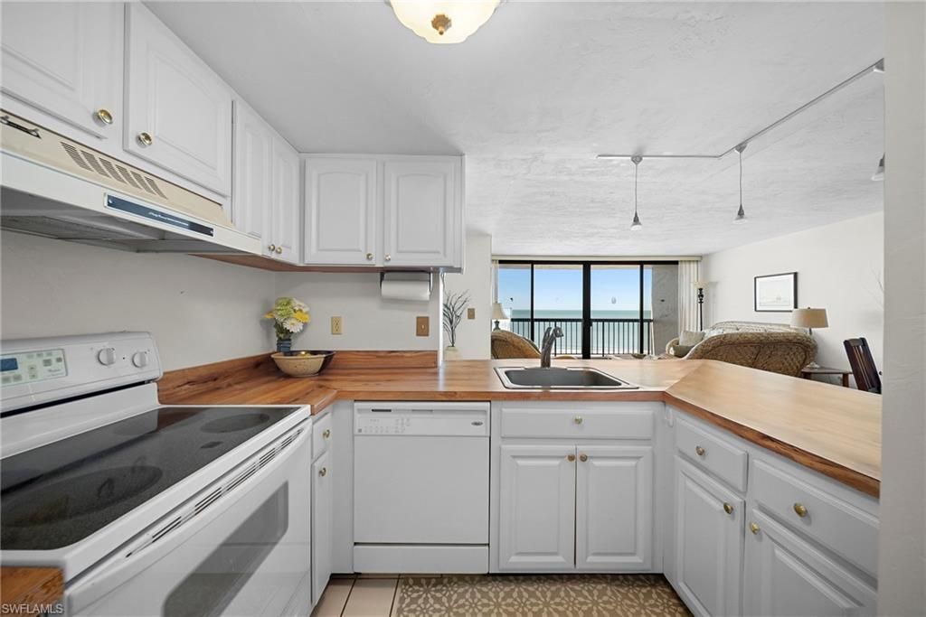 26300 Hickory Blvd, Unit 503, Bonita Springs, FL 34134 Photo