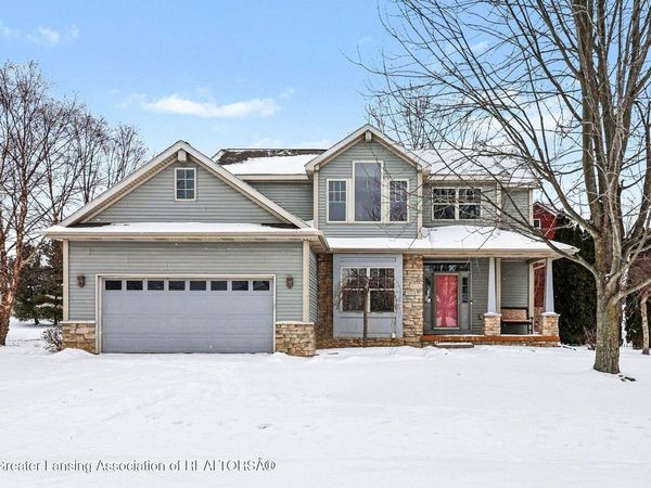 11610 Hibiscus Lane, Grand Ledge, MI 48837