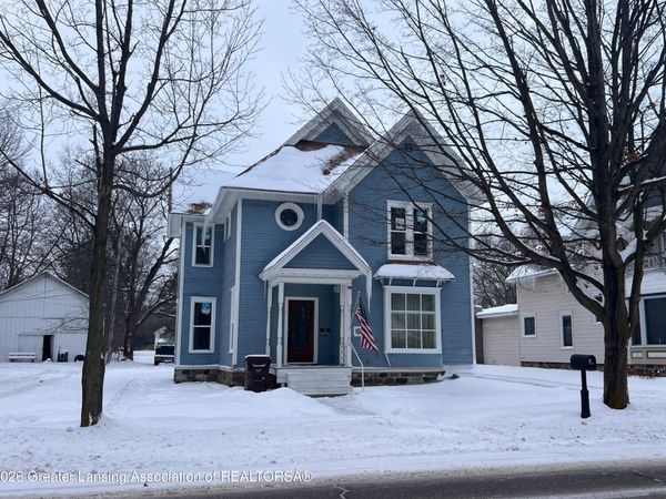 110 N Main Street, Leslie, MI 49251