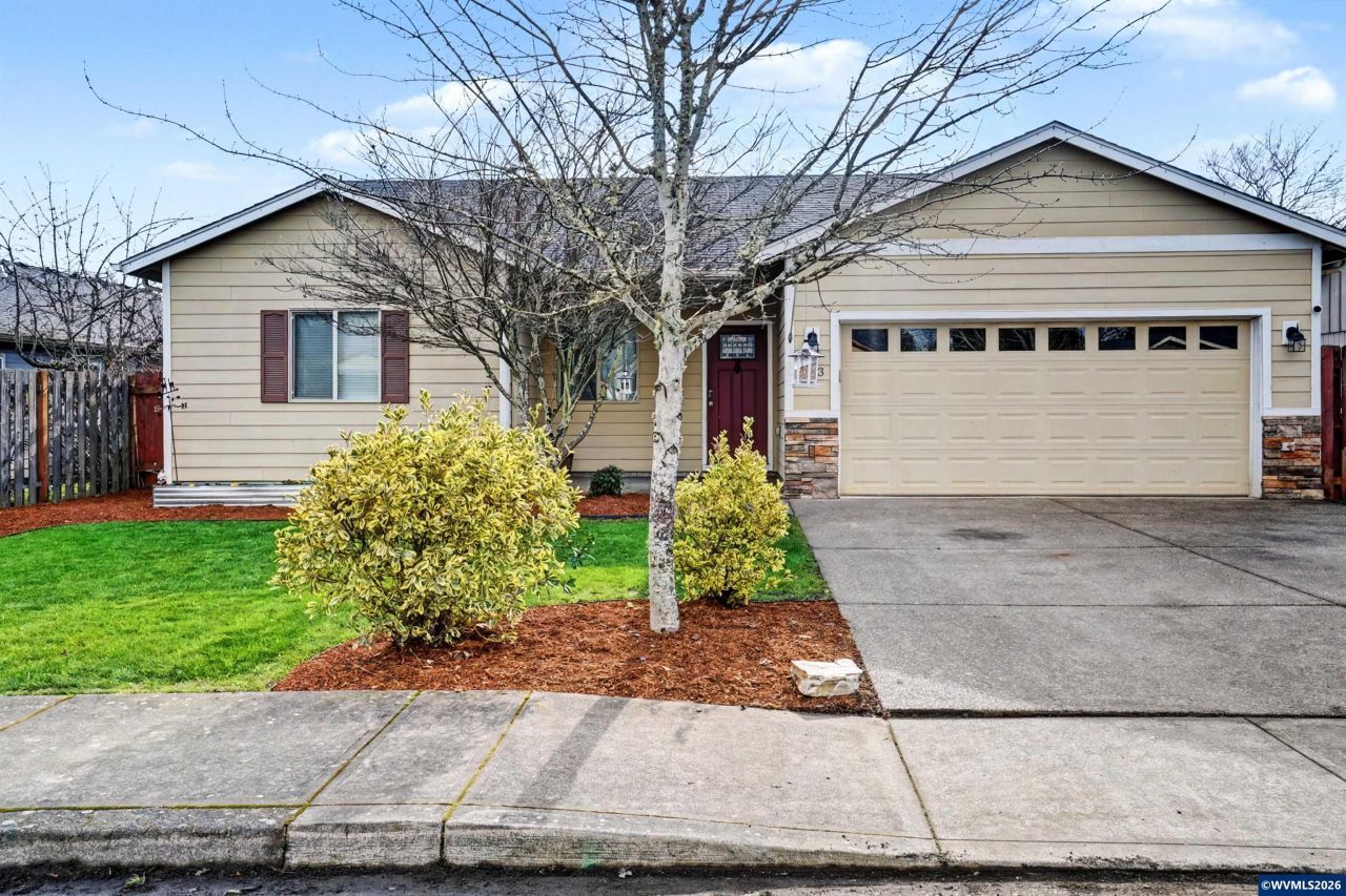 463 SE Pine St, Dallas, OR 97338 Main Photo