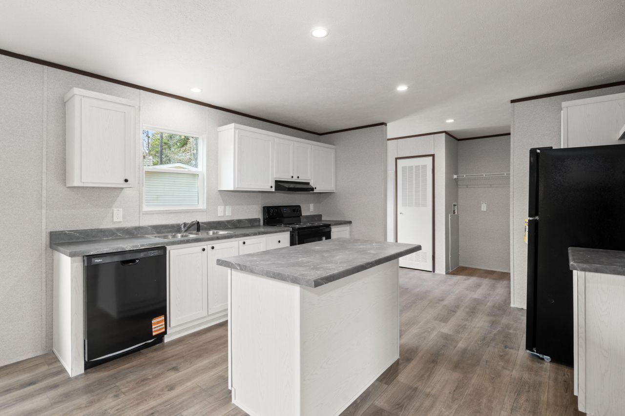 120 Rambo Drive Photo 10