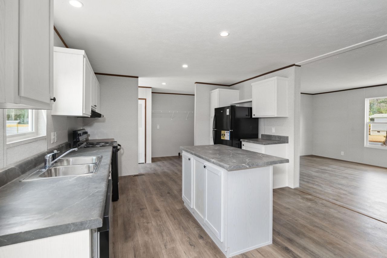 120 Rambo Drive Photo 13