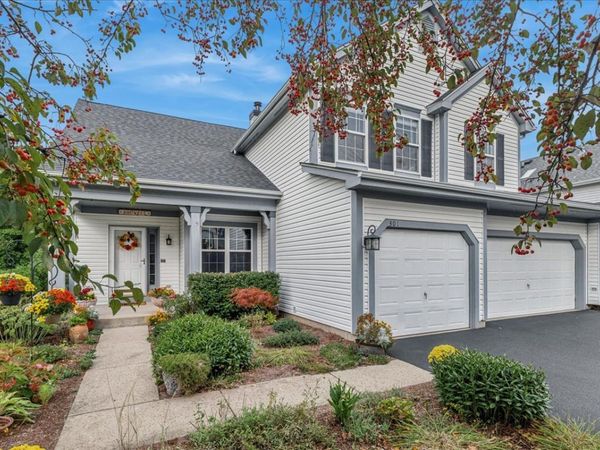 301 Gatewood Lane, Grayslake, IL 60030