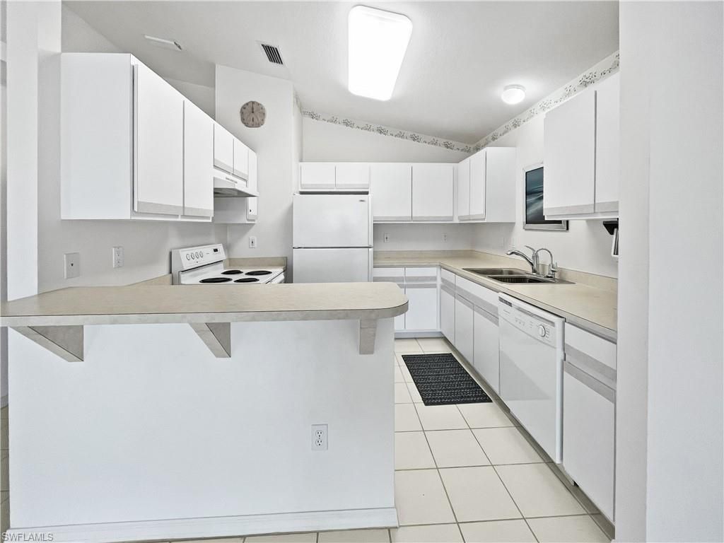 1004 SW 48th Ter, Unit 203, Cape Coral, FL 33914 Photo