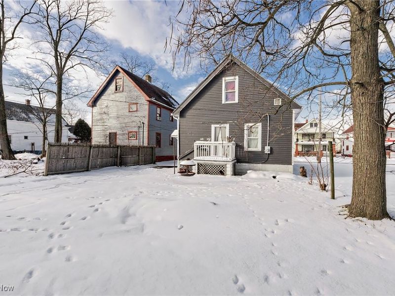 4115 E 141st Street, Cleveland Heights, OH 44128 Photo 3